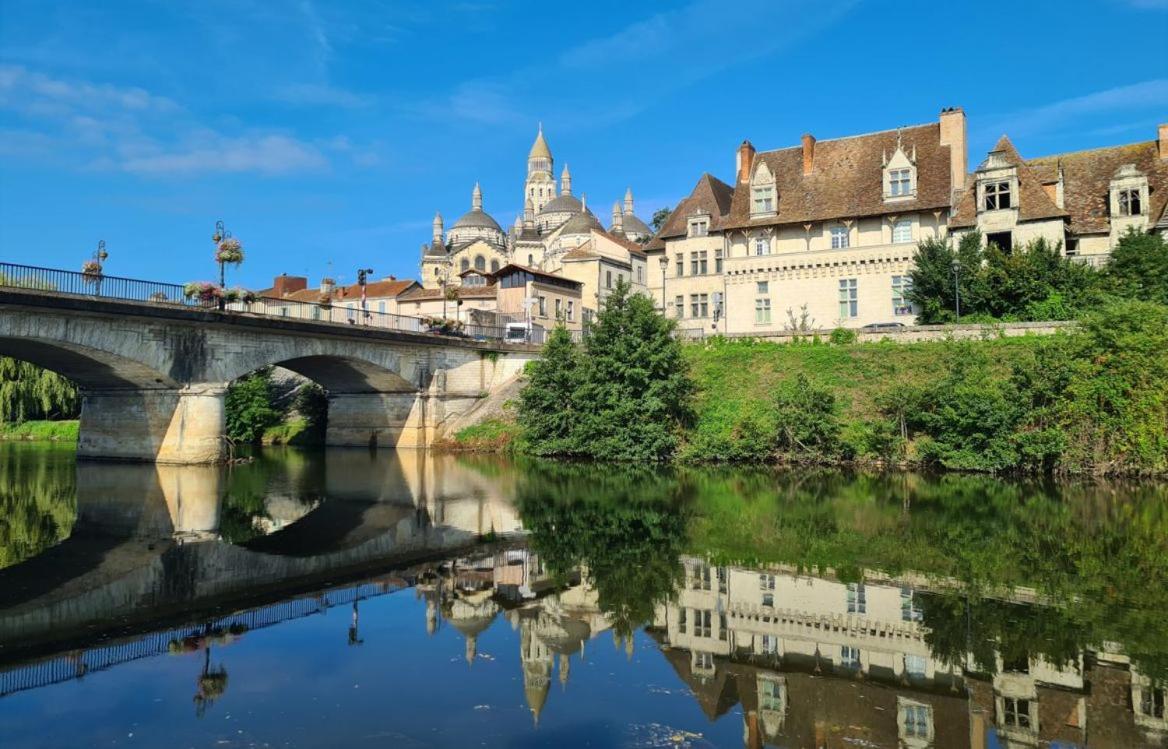 Le Loft Du Centre Historique Daire Périgueux Dış mekan fotoğraf
